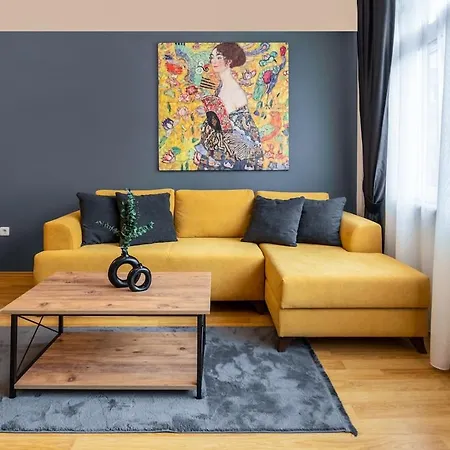 Luxury With Exceptional Terrace And Bosphorus View Istanboel