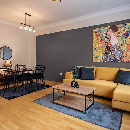 Luxury With Exceptional Terrace And Bosphorus View *