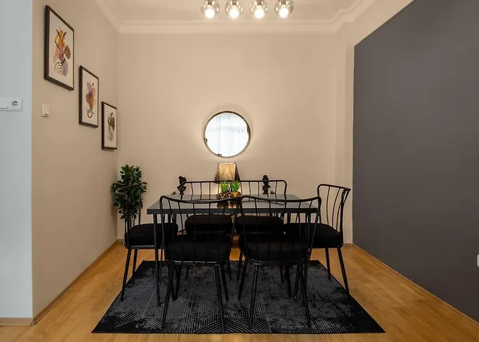 Luxury With Exceptional Terrace And Bosphorus View Appartement Istanboel